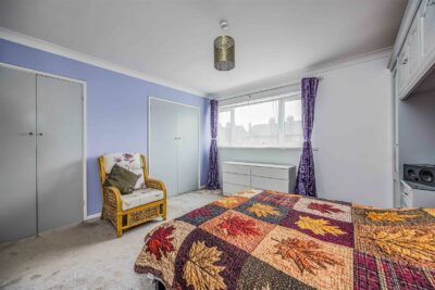 house for sale anthony way