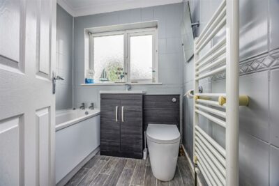 house for sale anthony way