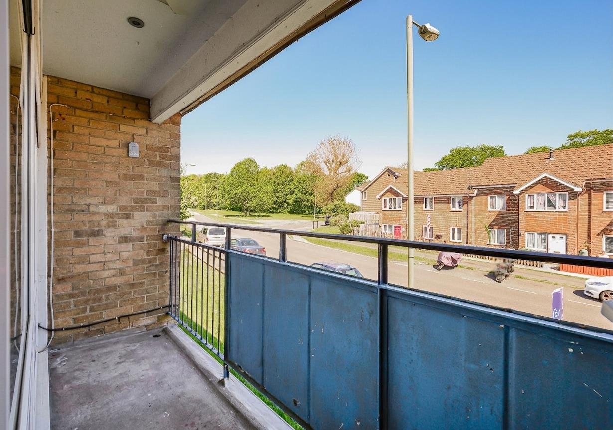 apartment for sale totton walk