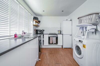 apartment for sale totton walk