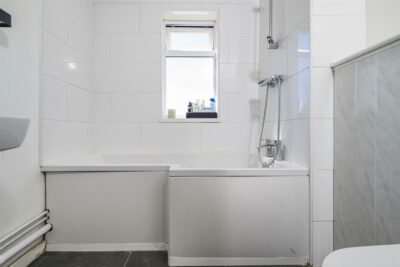 apartment for sale totton walk