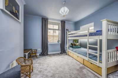 apartment for sale queen street