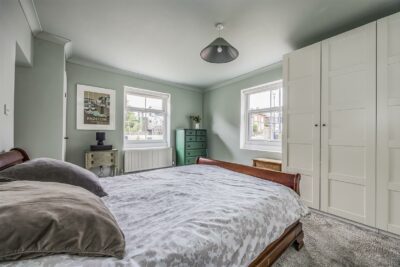 apartment for sale queen street