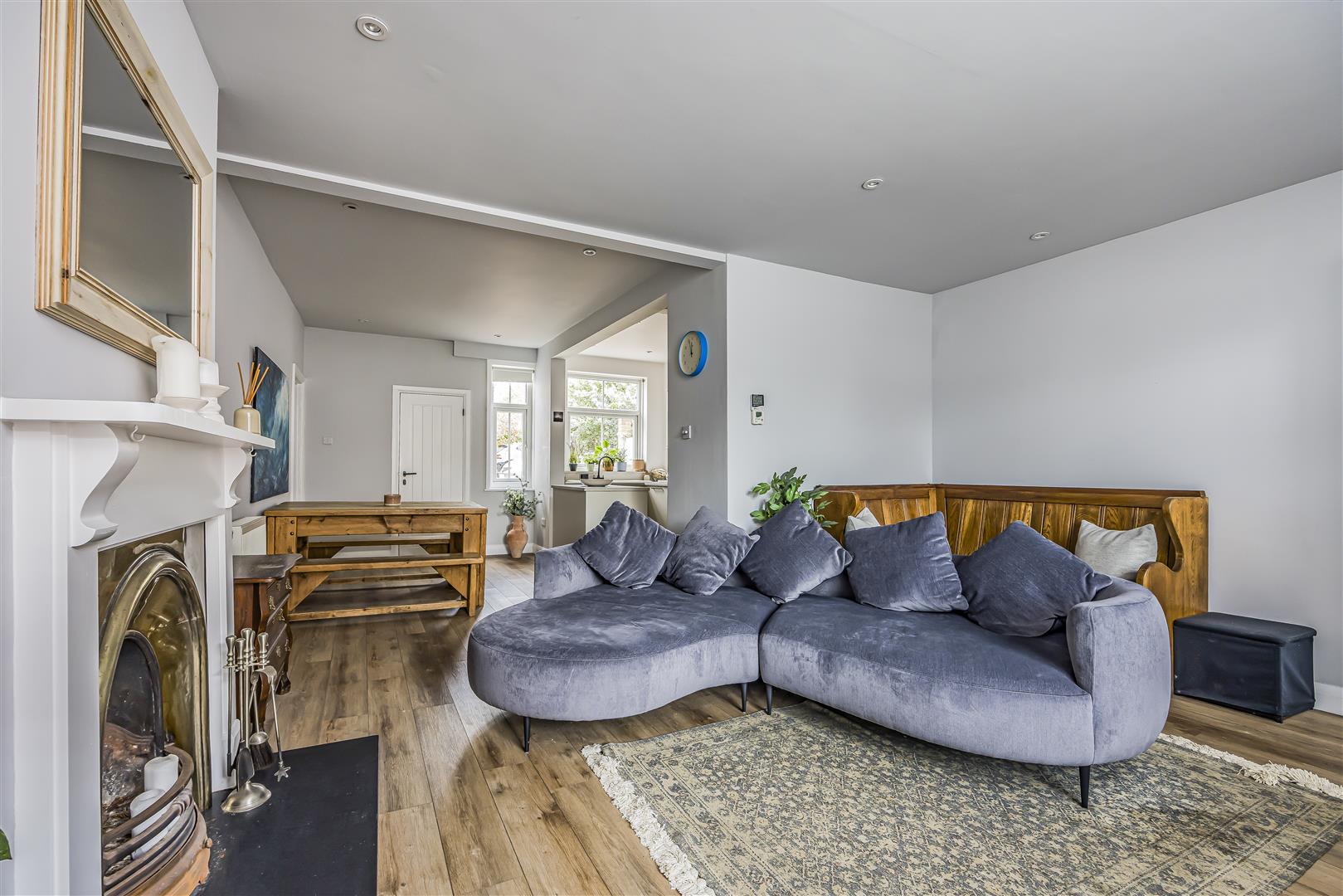 apartment for sale queen street