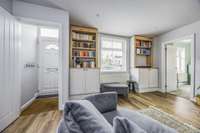 apartment for sale queen street