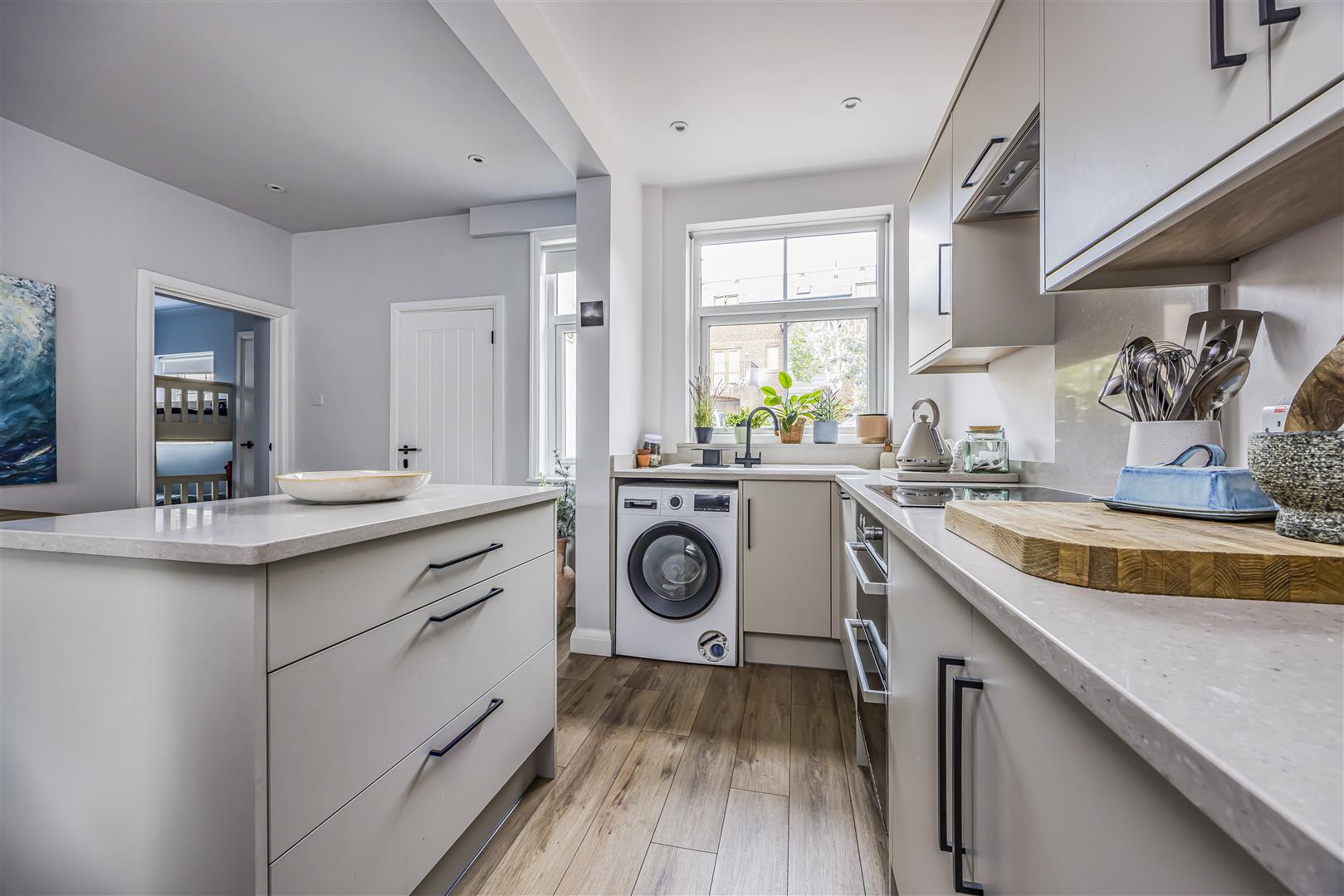 apartment for sale queen street