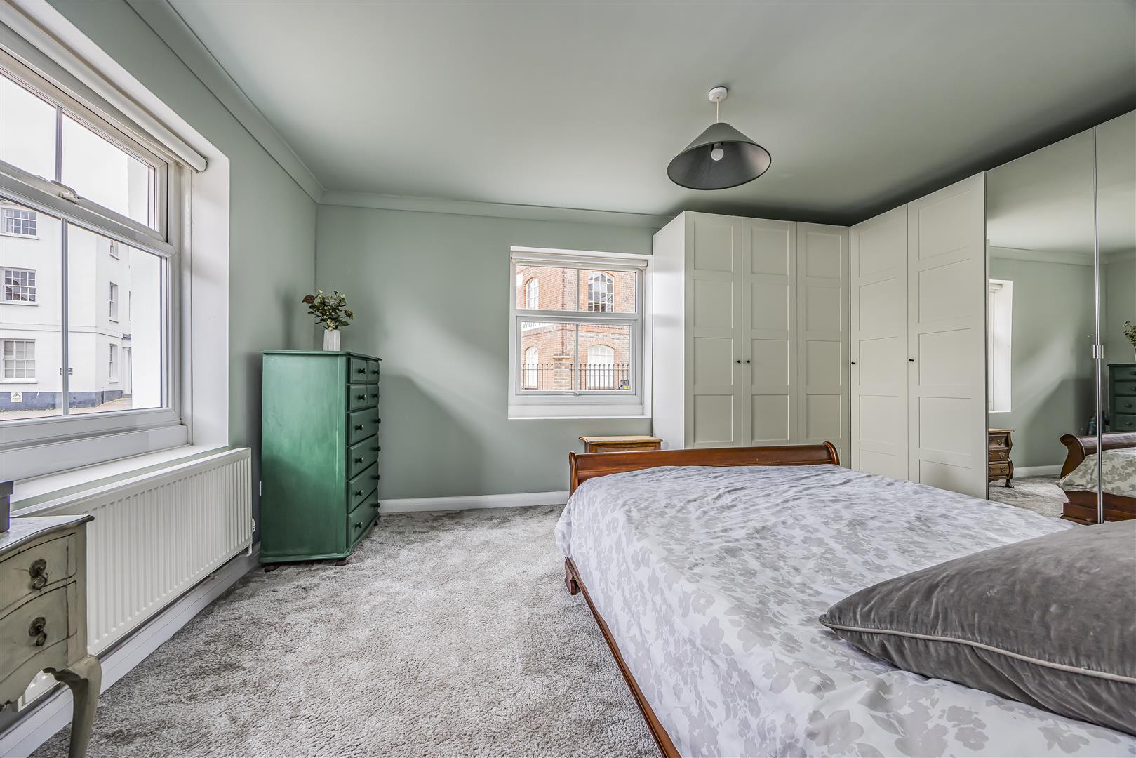 apartment for sale queen street