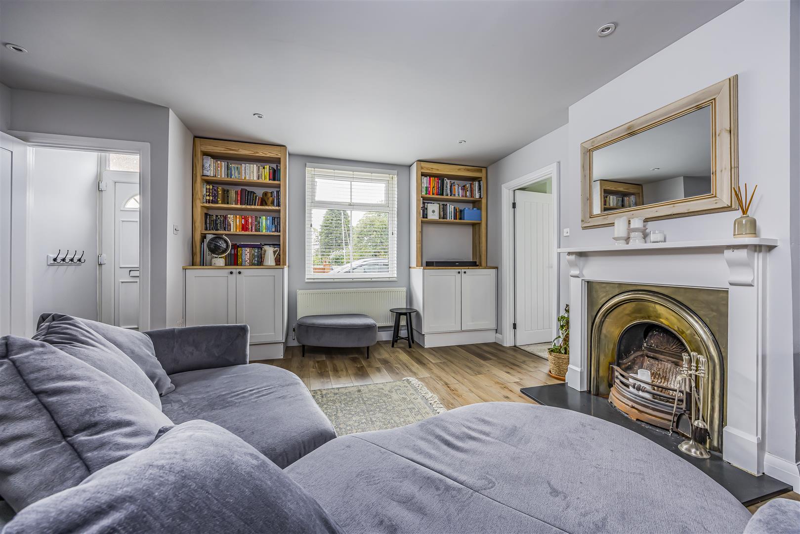 apartment for sale queen street