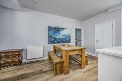 apartment for sale queen street