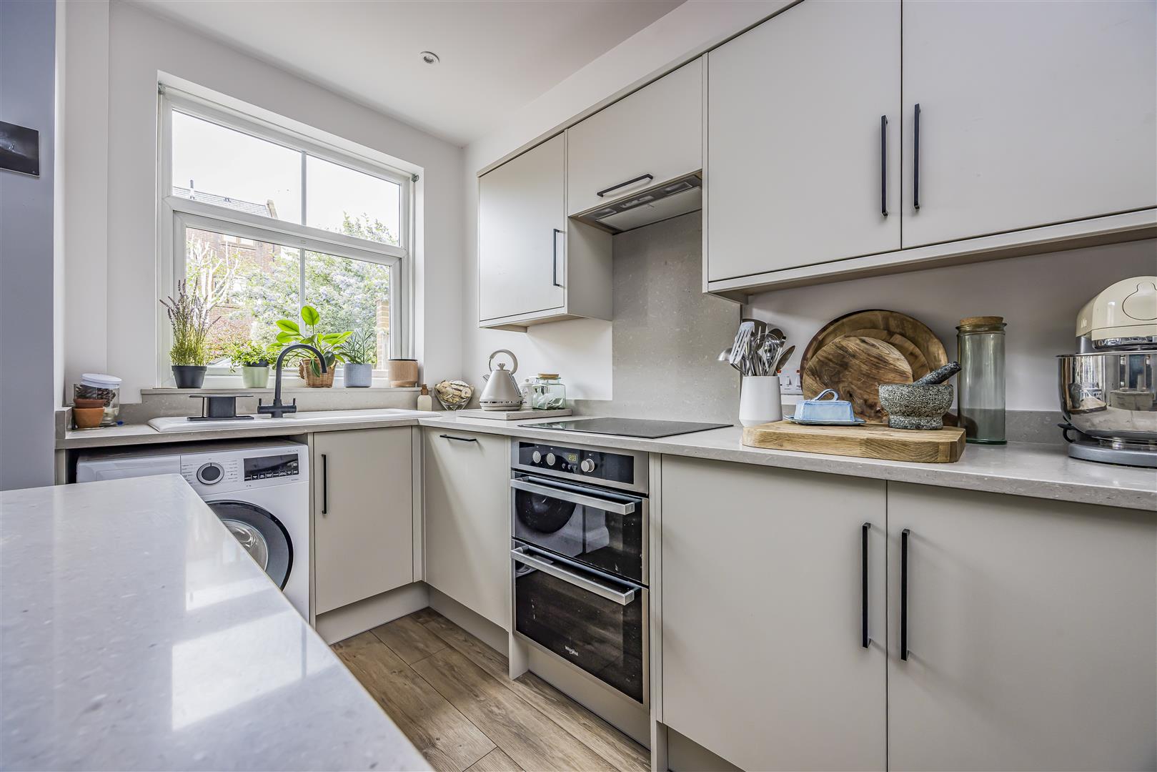 apartment for sale queen street