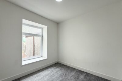 house - terraced for sale clydach road