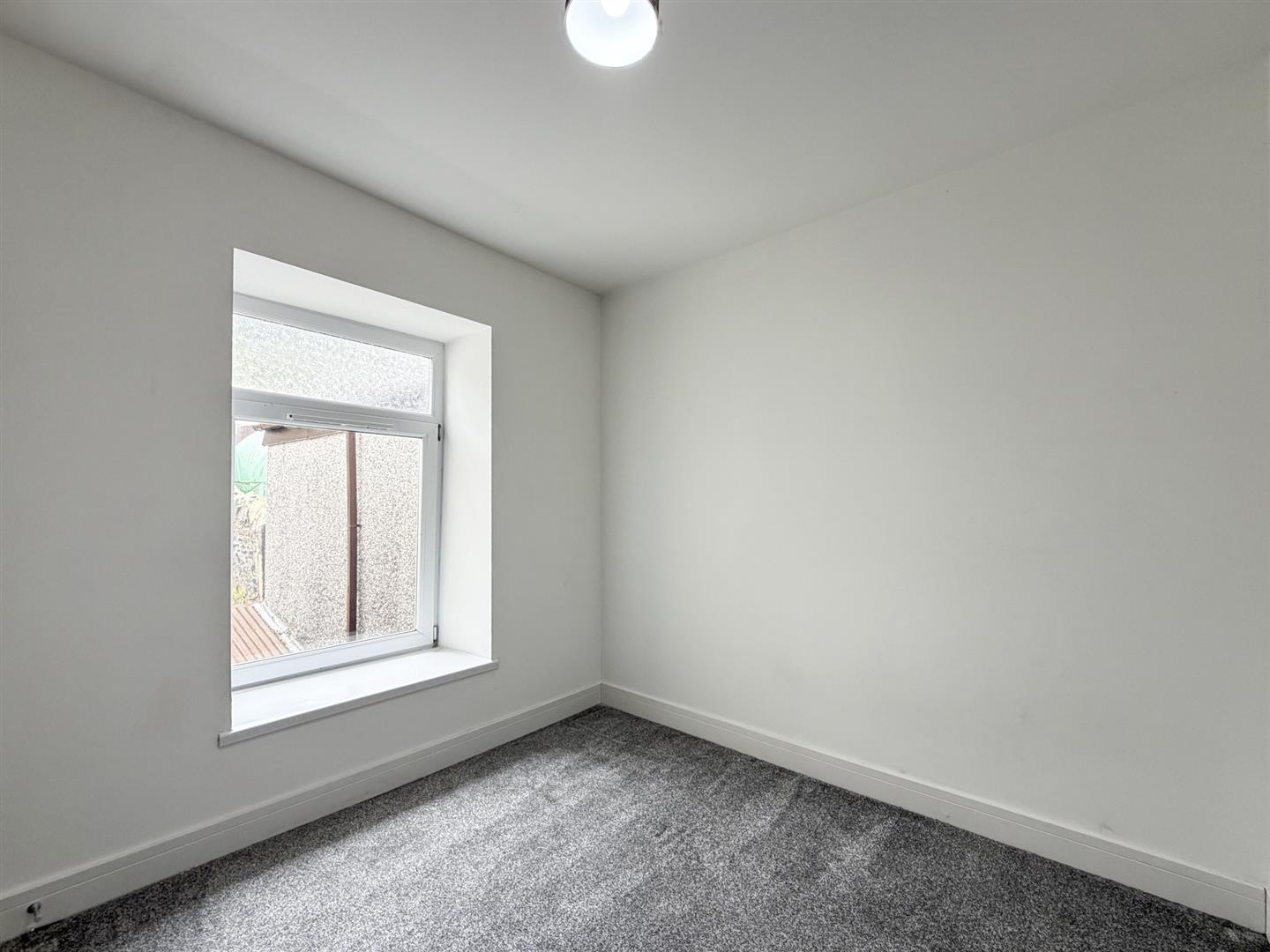 house - terraced for sale clydach road