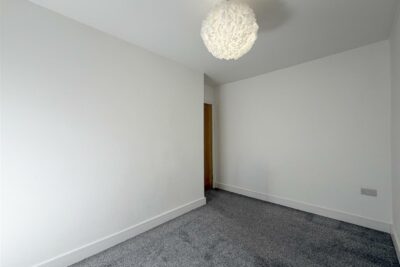house - terraced for sale clydach road