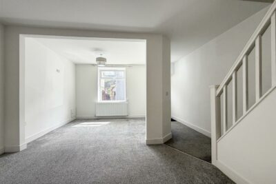 house - terraced for sale clydach road