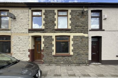 house - terraced for sale clydach road