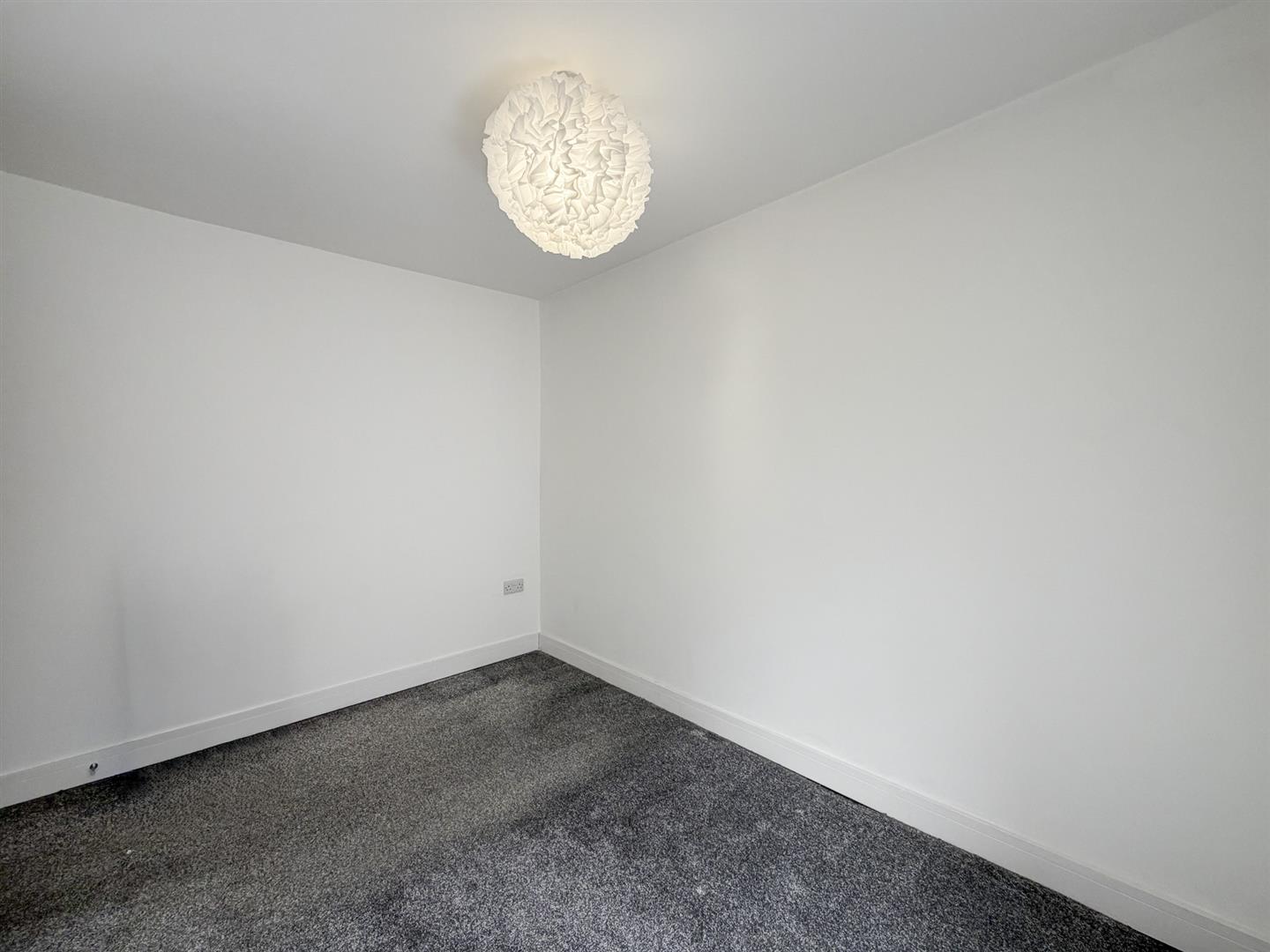 house - terraced for sale clydach road