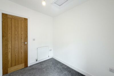house - terraced for sale clydach road