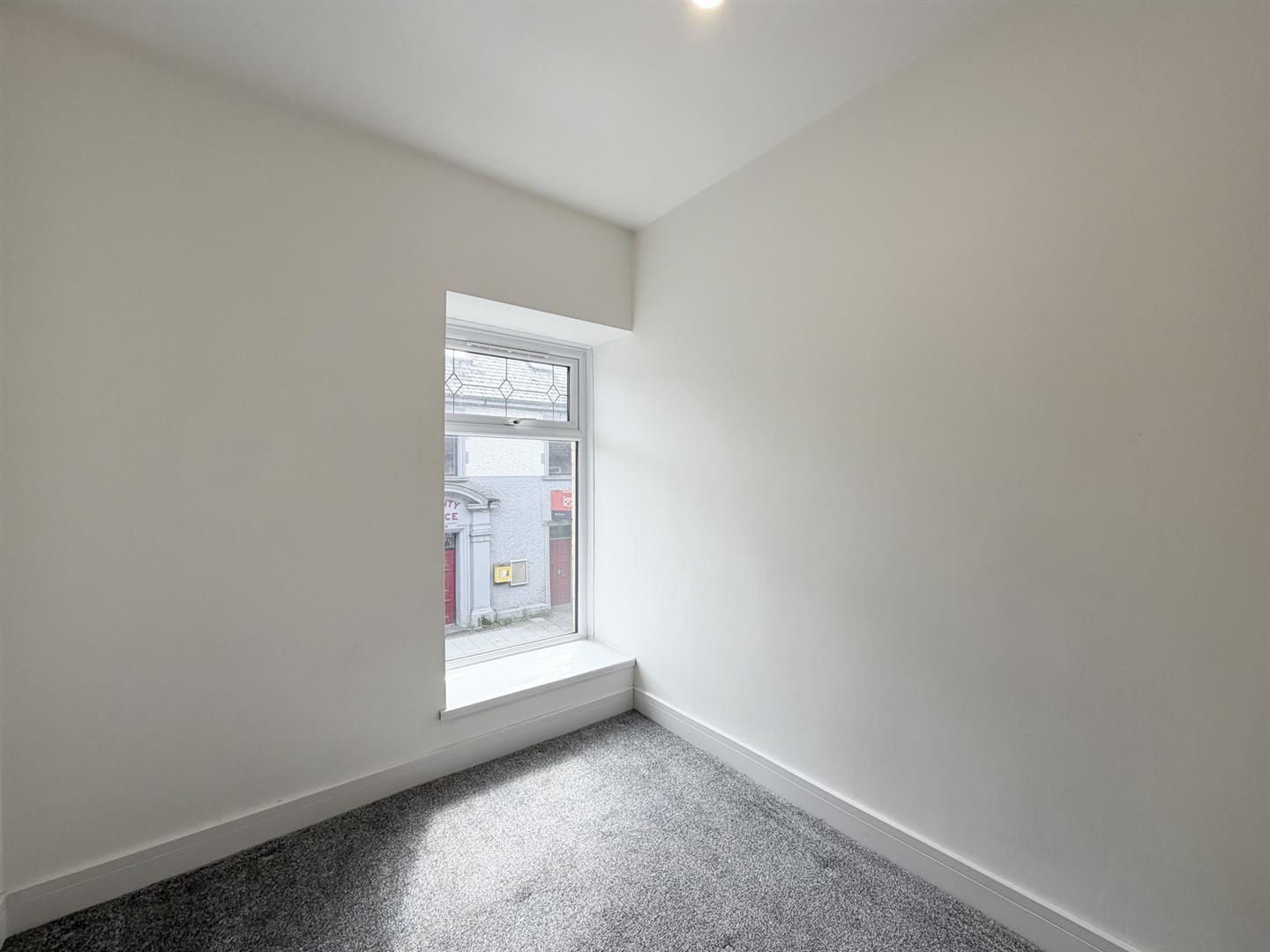 house - terraced for sale clydach road