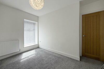 house - terraced for sale clydach road