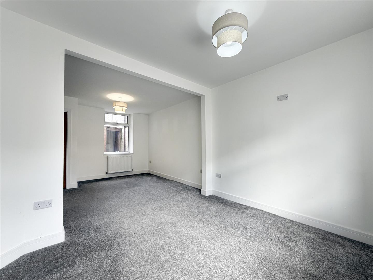 house - terraced for sale clydach road