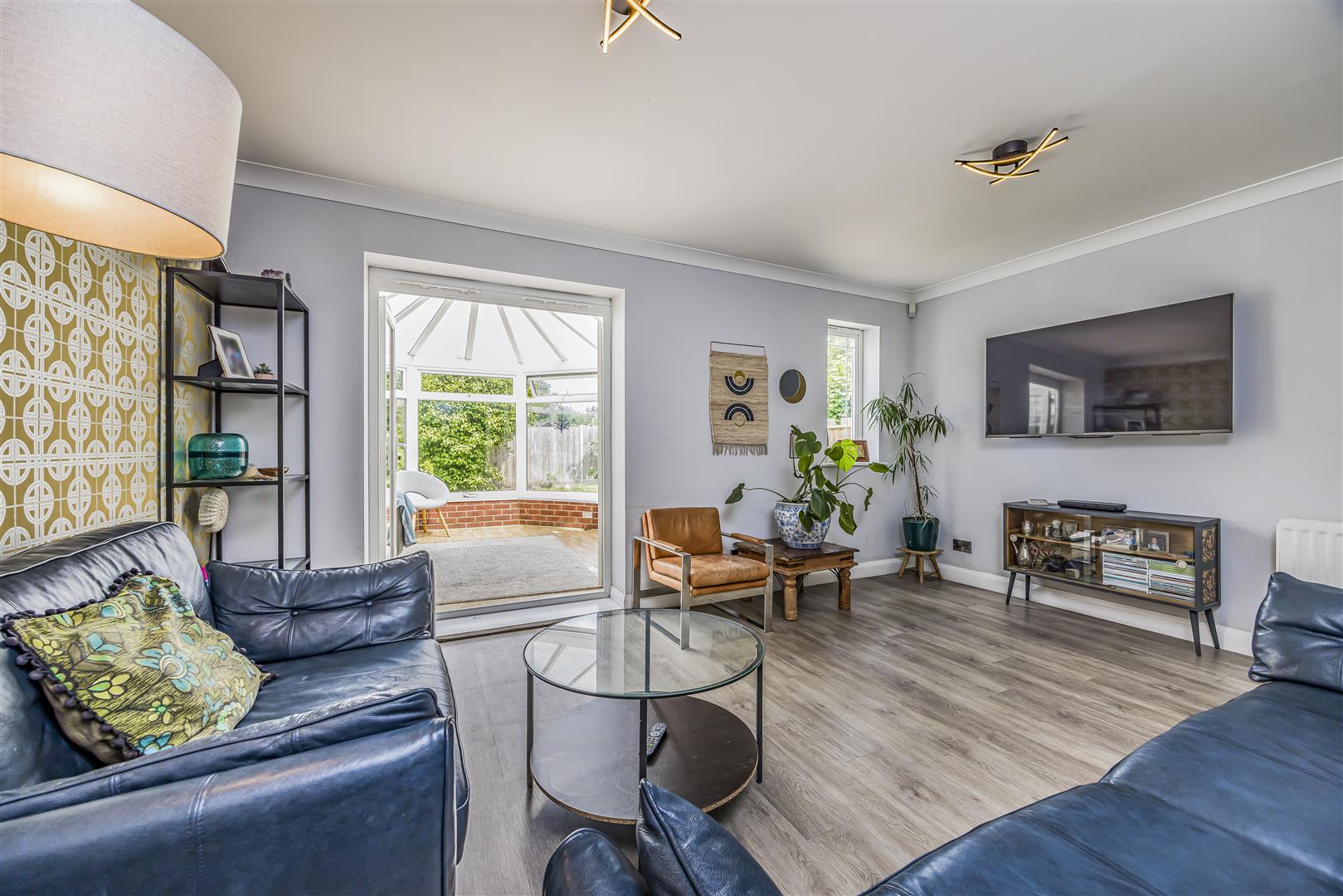 house - detached for sale kingfisher drive