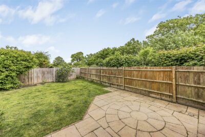 house - detached for sale kingfisher drive
