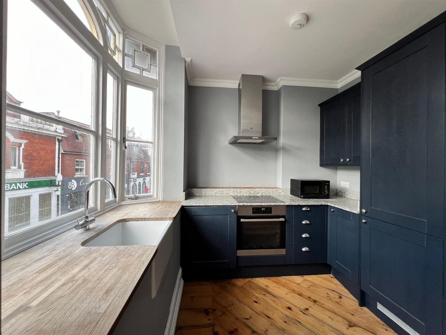 apartment for rent white hart court