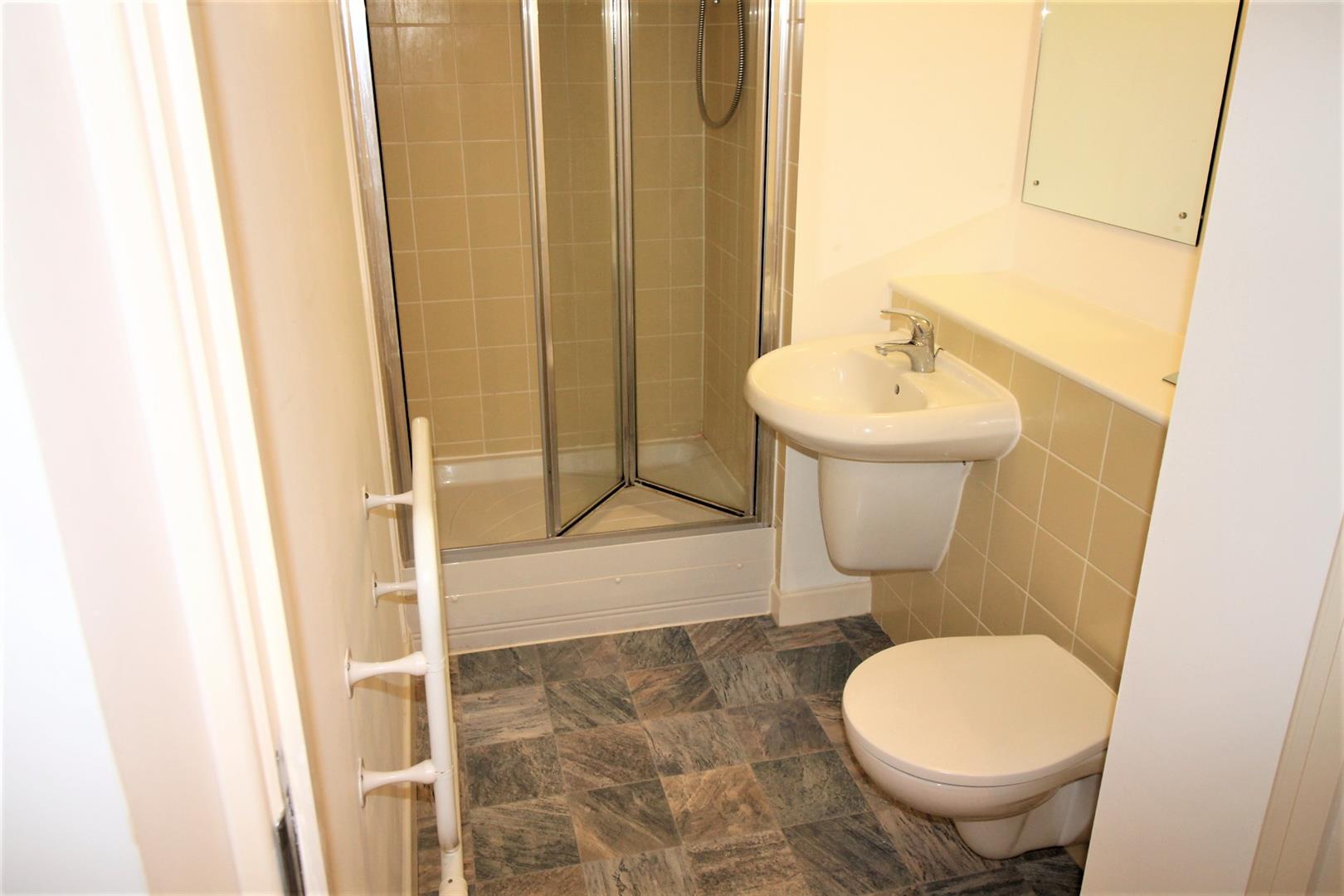 apartment for rent gunwharf quays
