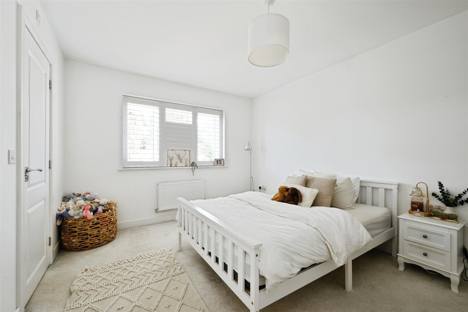 house for sale woodlands avenue