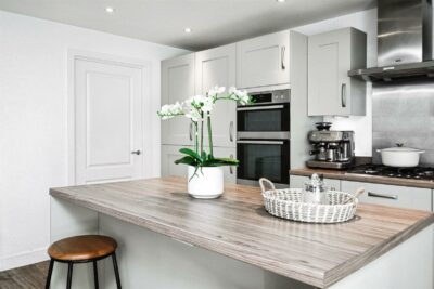 house for sale woodlands avenue