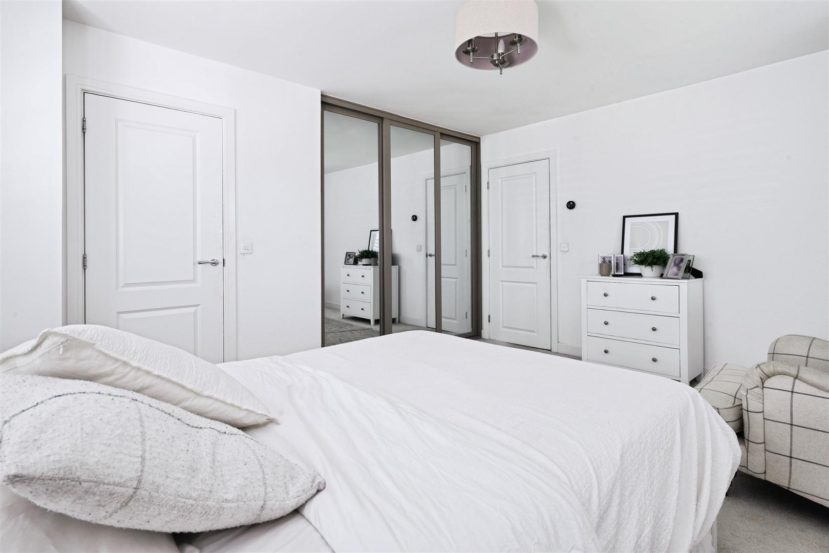 house for sale woodlands avenue