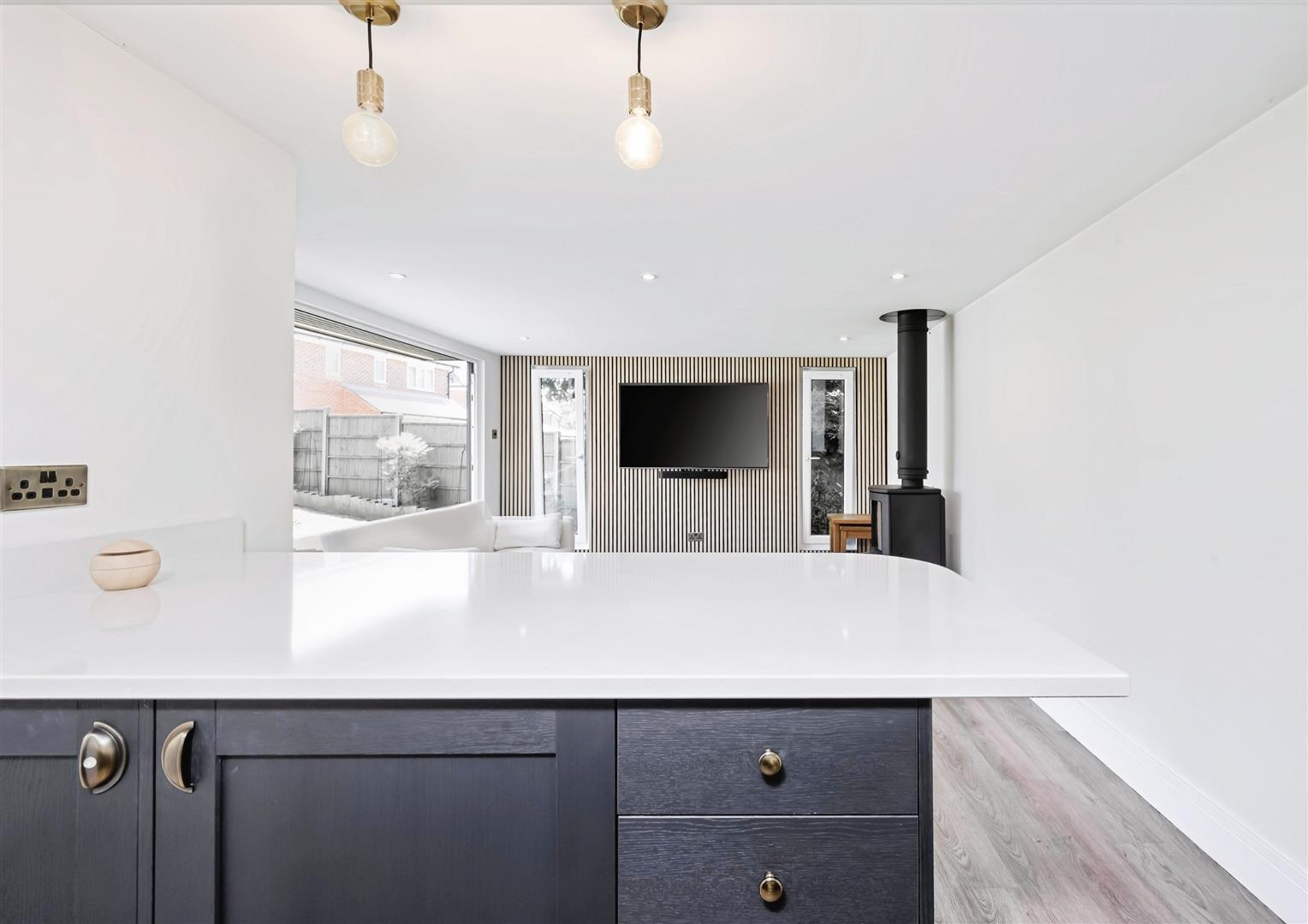 house for sale woodlands avenue