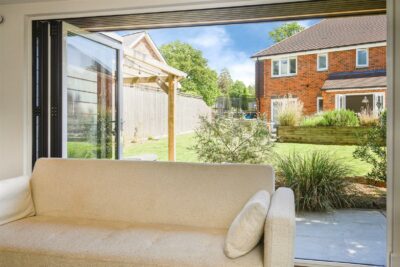 house for sale woodlands avenue