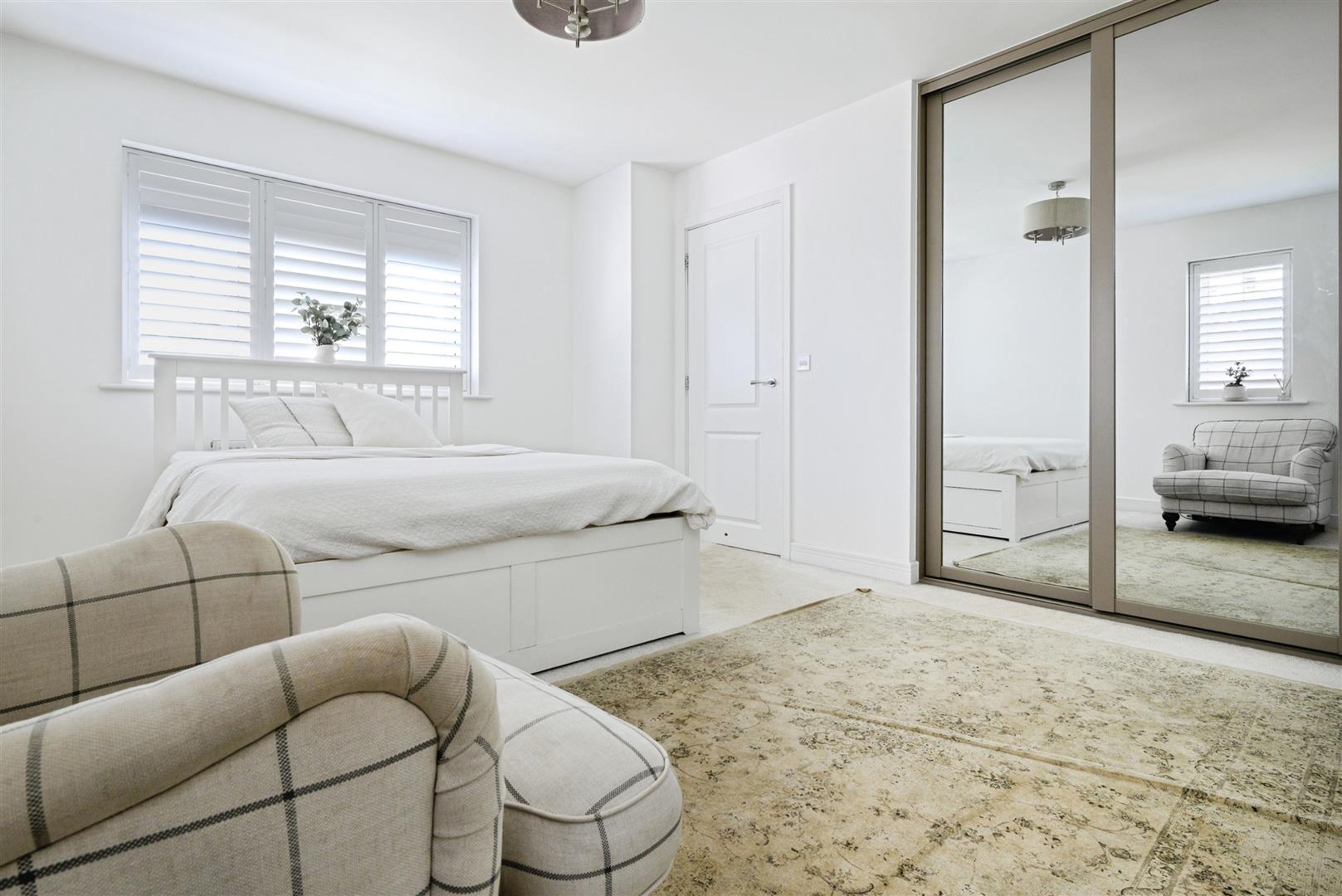 house for sale woodlands avenue