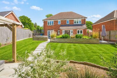house for sale woodlands avenue