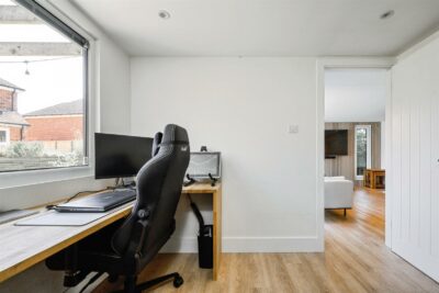 house for sale woodlands avenue