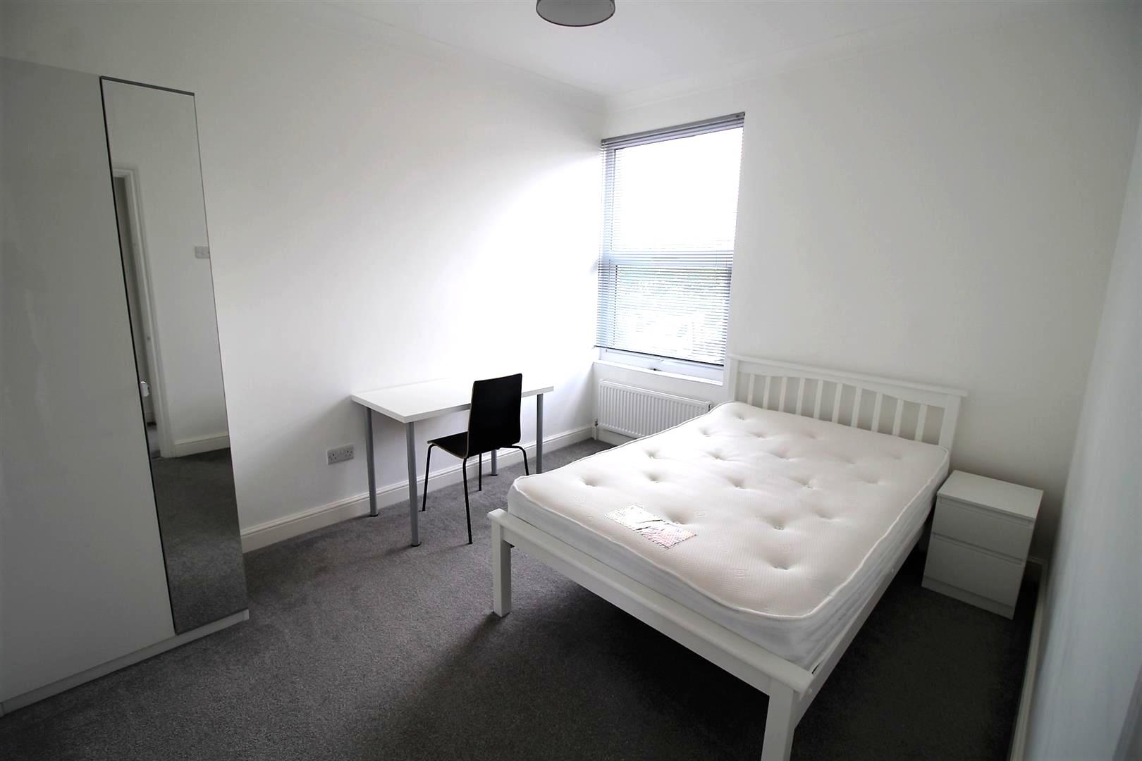 house - terraced for sale somers road