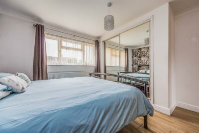 house for sale parkhouse farm way