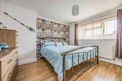 house for sale parkhouse farm way
