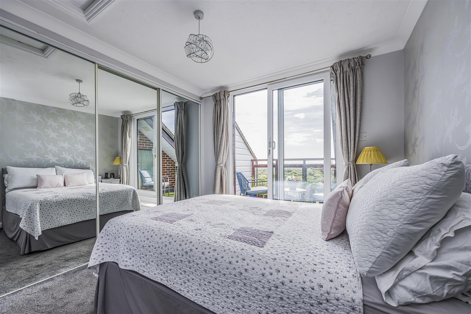 house - townhouse for sale horse sands close