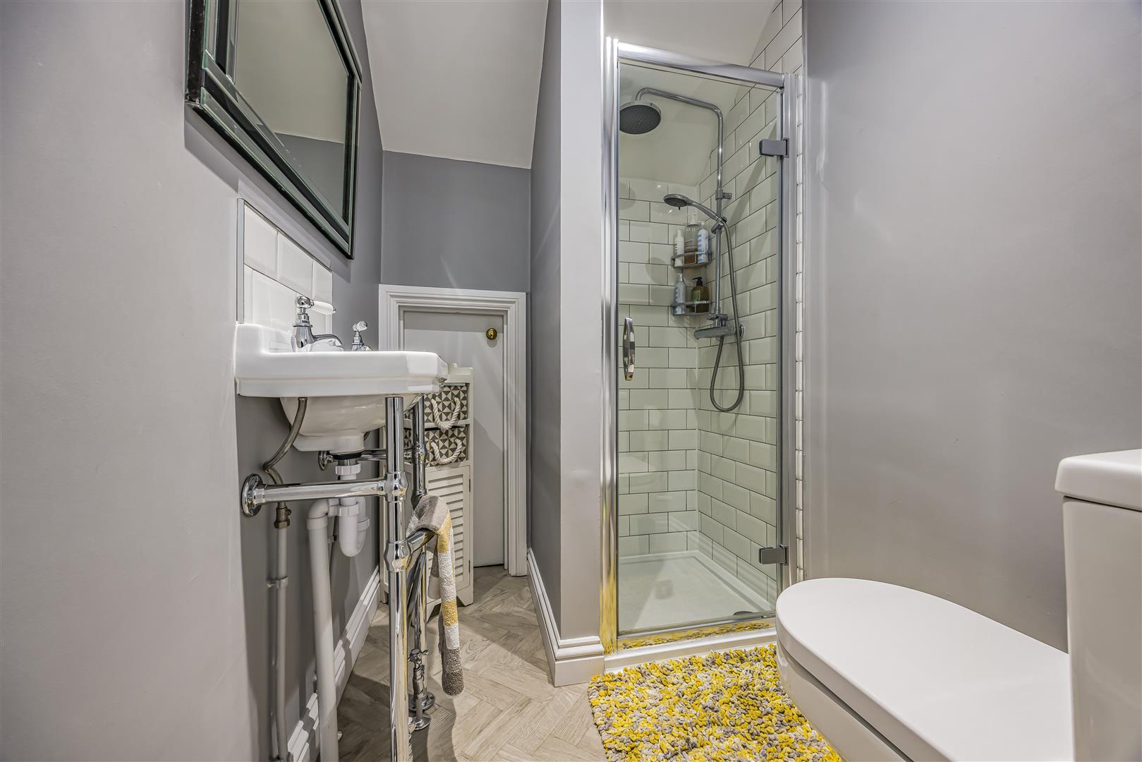 house - townhouse for sale horse sands close