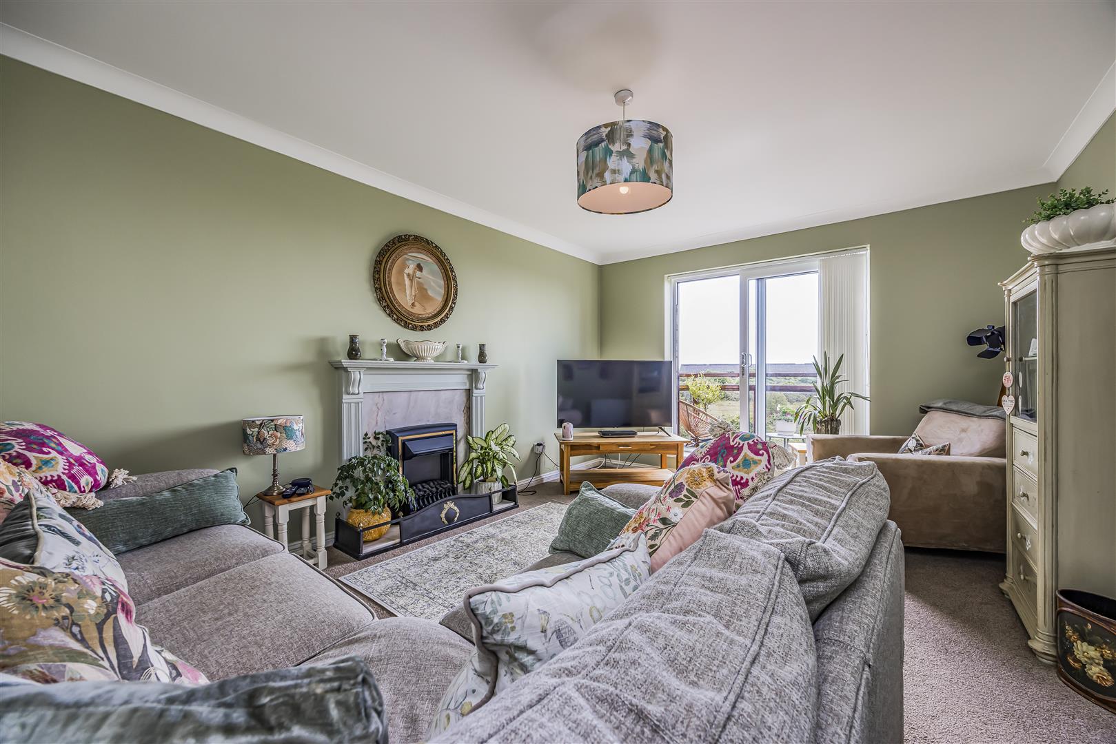 house - townhouse for sale horse sands close