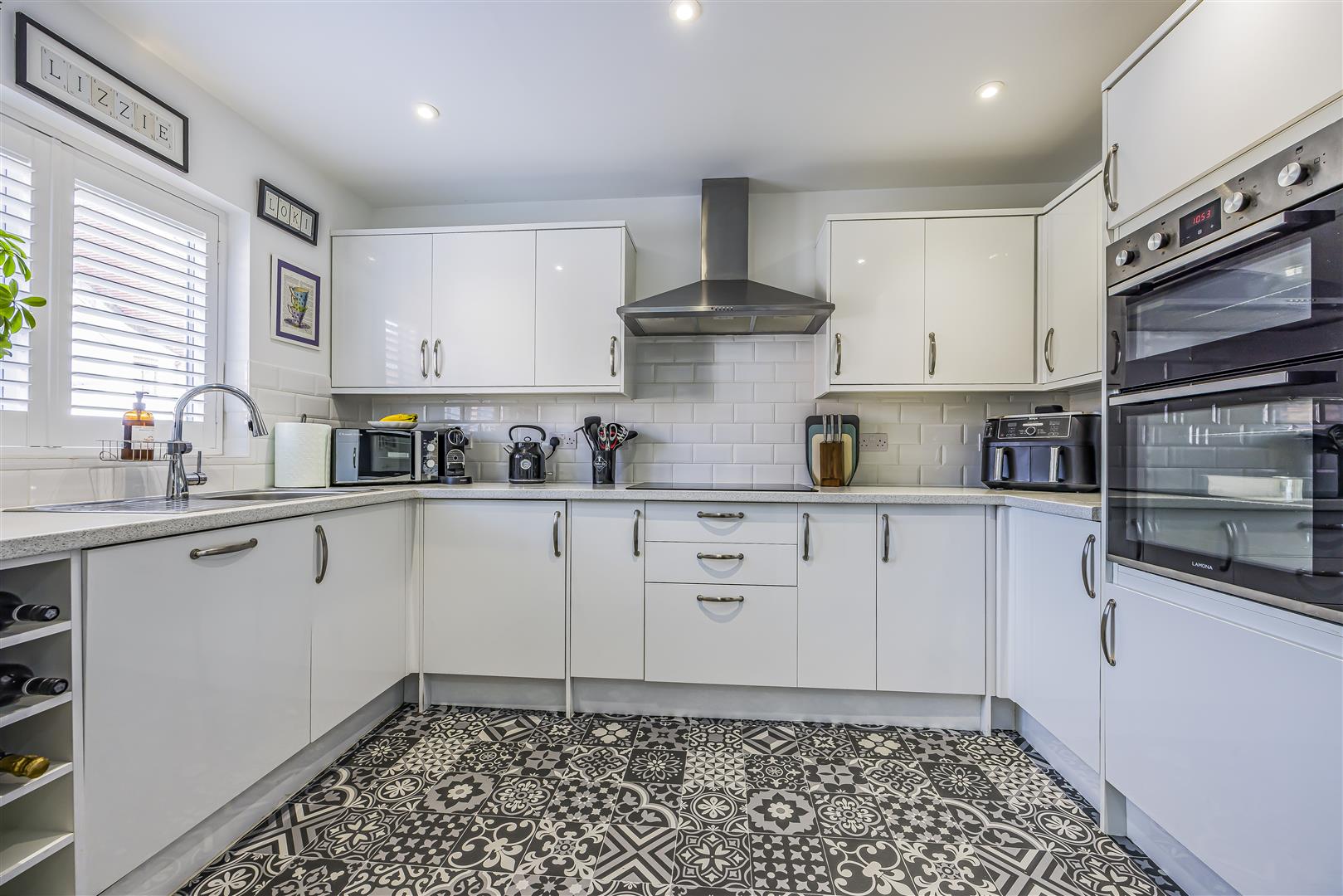 house - townhouse for sale horse sands close