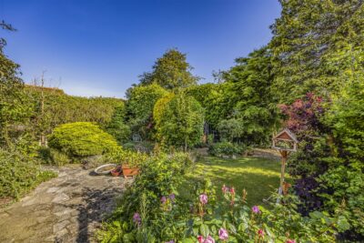 house - detached for sale oakmeadow close
