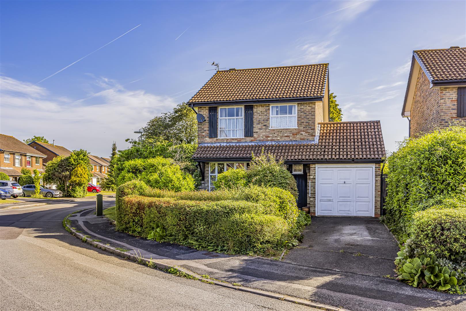 house - detached for sale oakmeadow close