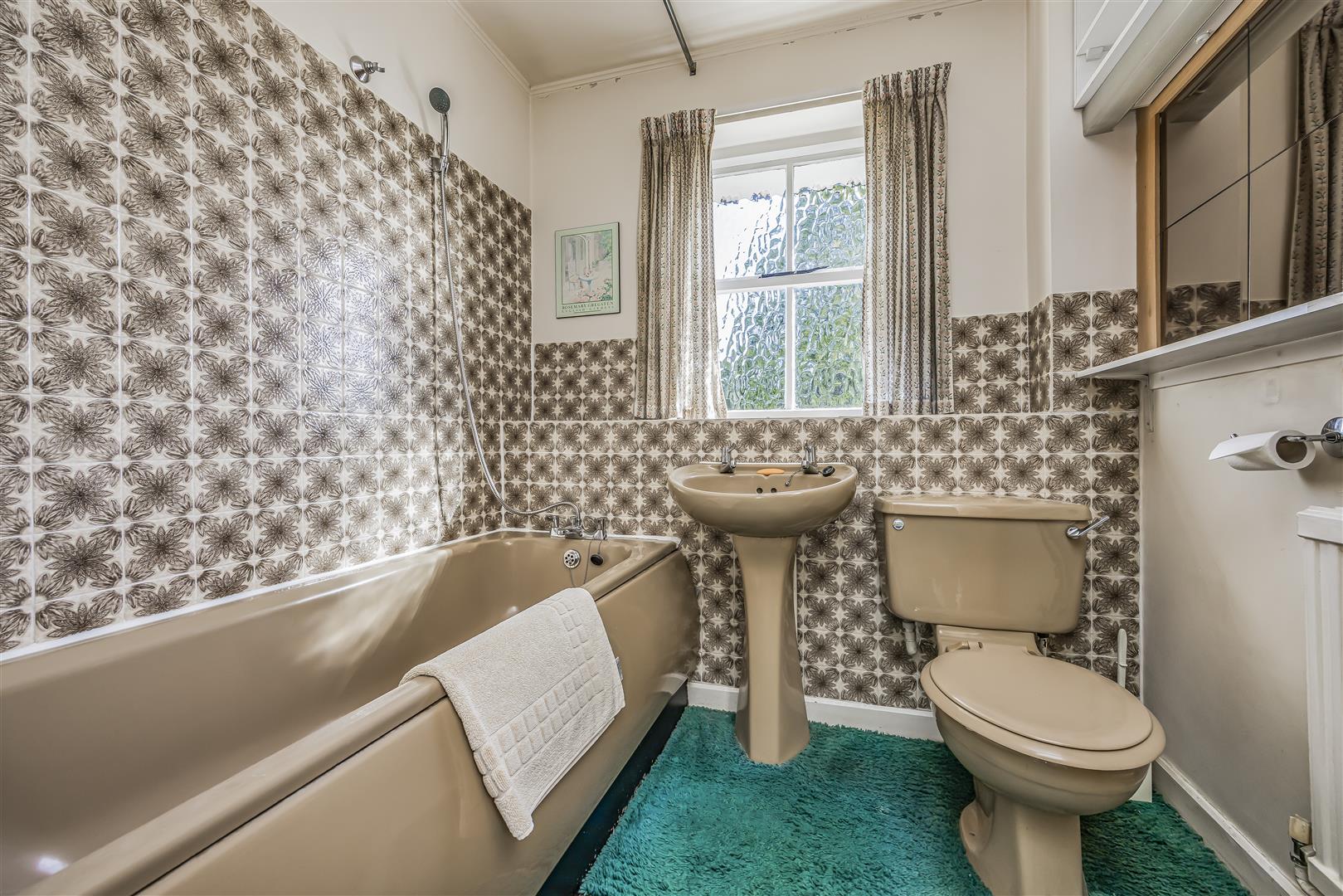 house - detached for sale oakmeadow close