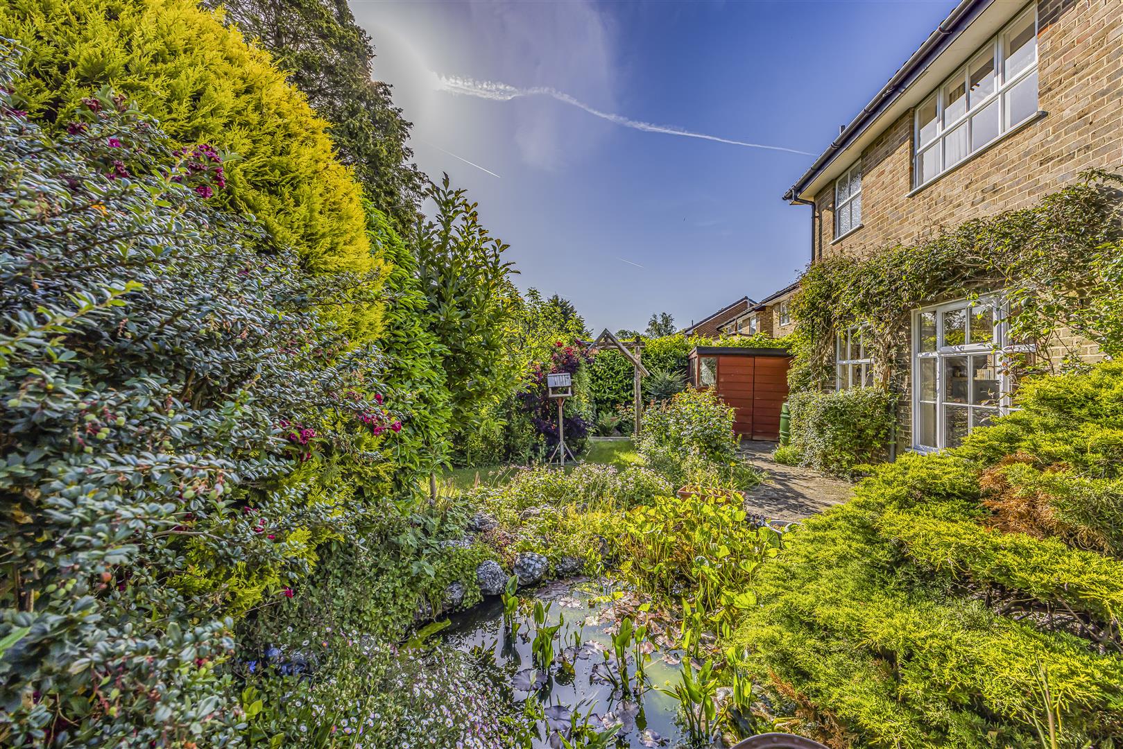 house - detached for sale oakmeadow close