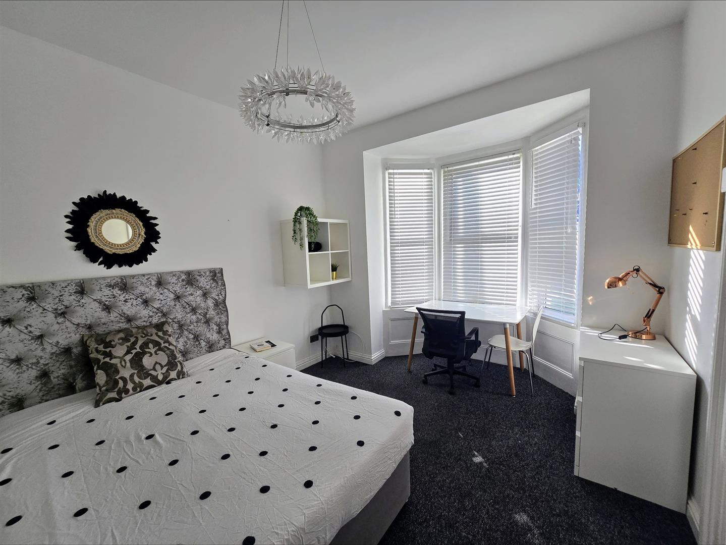 room for rent 52 somers road
