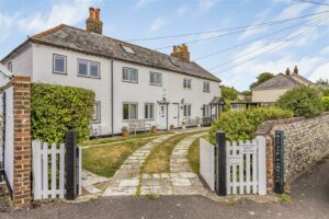 house - terraced for sale main road