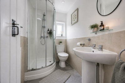 house - terraced for sale main road